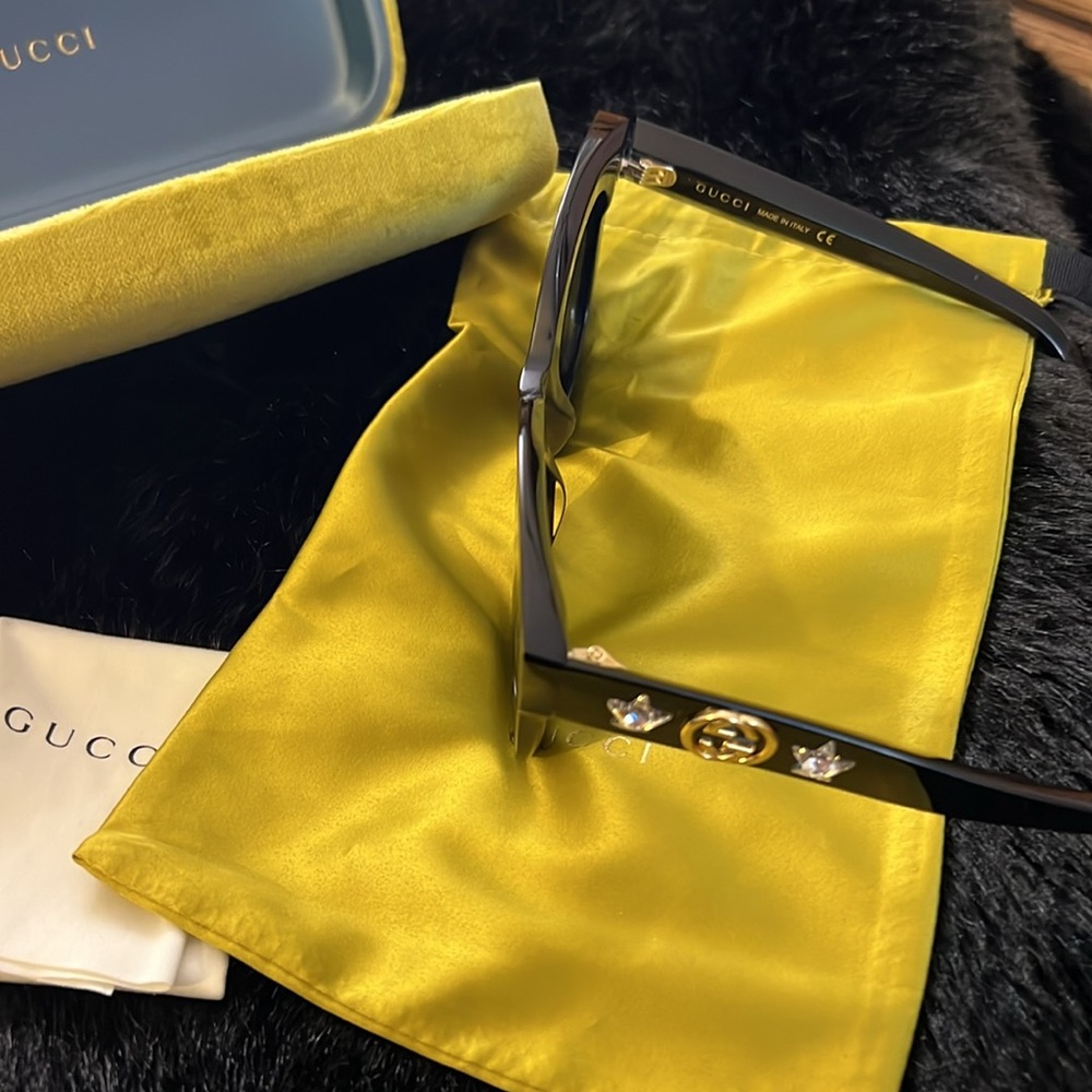 NEW GUCCI ROUND-FRAME ACETATE SUNGLASSES WITH STAR - Picture 2 of 9